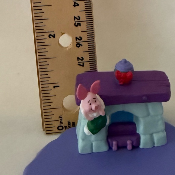Christmas at Pooh's House Merry Miniature Figurines - Picture 3 of 16